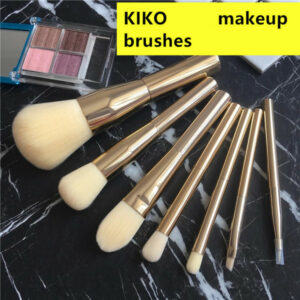 kit de maquillaje con brochas 12